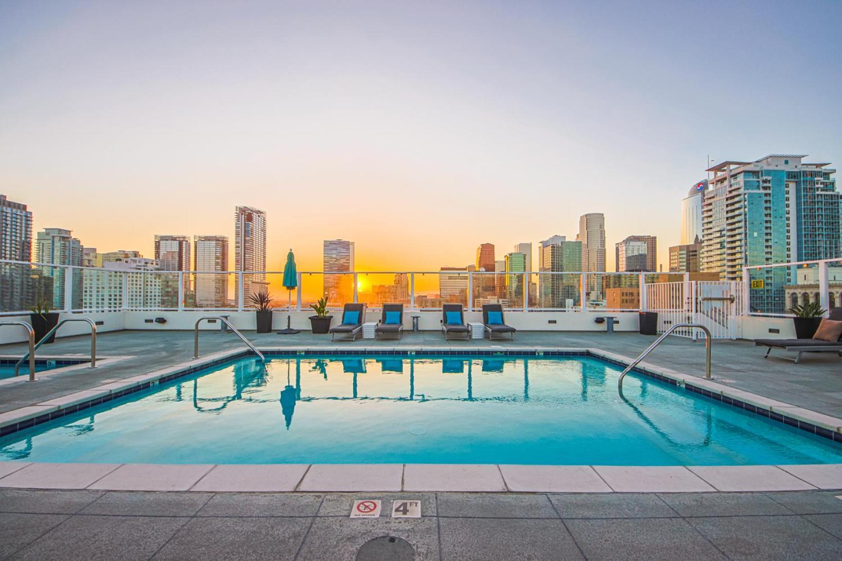 Stunning 1 Bdr 1 Bth, Pool, Jacuzzi Apartment Los Angeles Luaran gambar