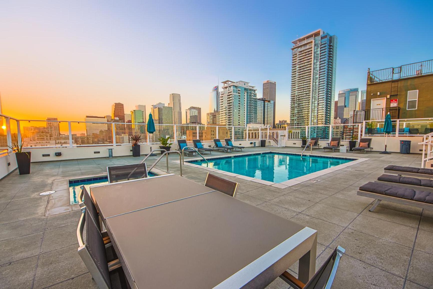 Stunning 1 Bdr 1 Bth, Pool, Jacuzzi Apartment Los Angeles Luaran gambar